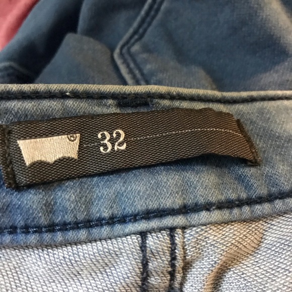 Levi’s Skinny Jeans Mid Rise Light Wash Blue Sz 32 - Picture 2 of 7